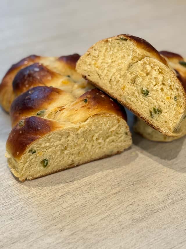 Challah bread