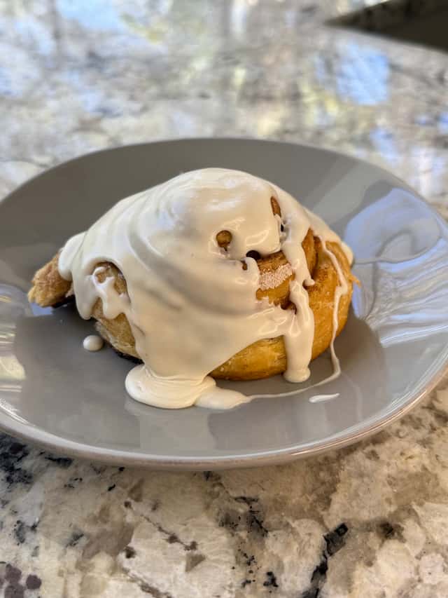 Original or Maple Cinnamon Rolls- 4 pack