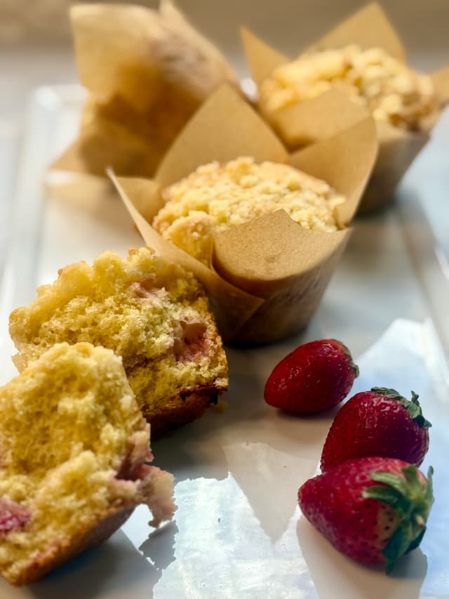 Strawberry Shortcake Sourdough Muffins 4-pack